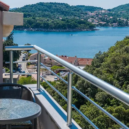 Appartement Peaceful Near The - Sole