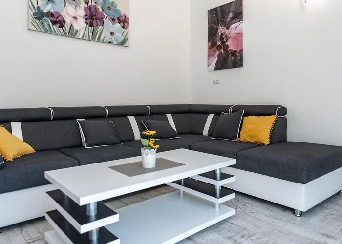 Peaceful Near The - Sole דירה זאטון