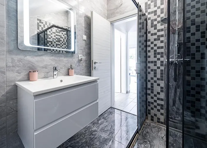 דירה Peaceful Near The - Sole *